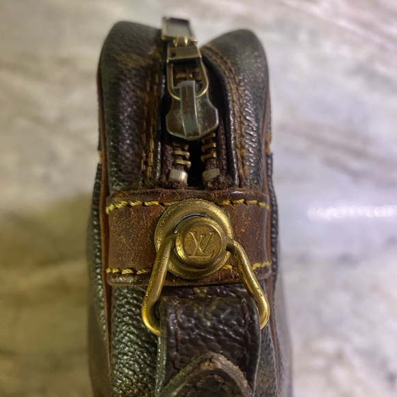 Louis Vuitton Monogram Marly Dragonne GM Wristlet - Picture 6 of 12